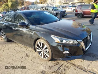 2020 Nissan Altima Platinum with VIN 1N4BL4FV7LN304112, listed as a IAAI auction lot 41470416 with 79,501 mi miles and . Bid and sale history available at carsss.com. Image 1.