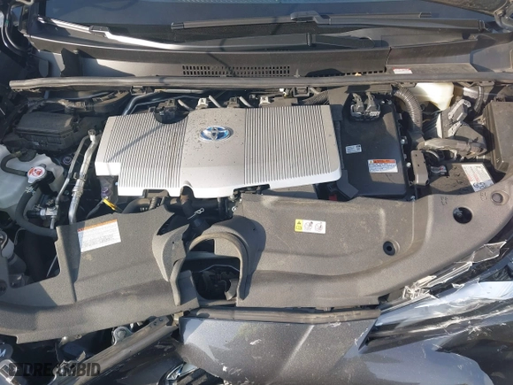 2022 Toyota Prius L Eco with VIN JTDKAMFU2N3168011, listed as a IAAI auction lot 41602356 with 34,977 mi miles. Bid and sale history available at carsss.com. Image 10.