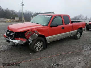 2006 Chevrolet Silverado 1500 LT1 with VIN 1GCEK19B26Z262939, listed as a Copart auction lot 43417725 with 201,800 mi miles and Salvage Title. Bid and sale history available at carsss.com. Image 1.