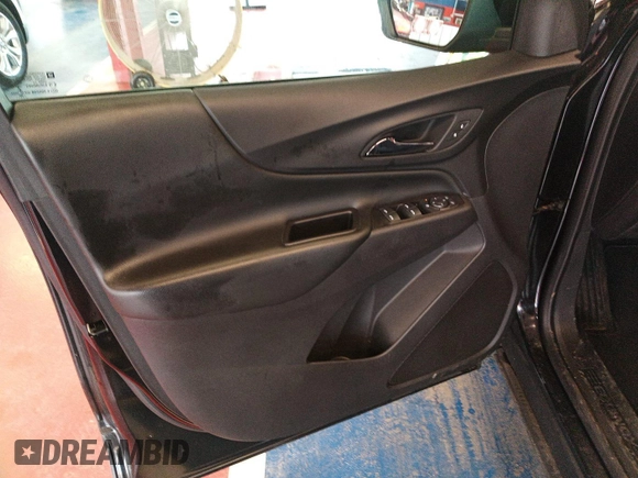 2020 Chevrolet Equinox LT with VIN 2GNAXJEV5L6261332, listed as a IAAI auction lot 42569905 with 51,751 mi miles and . Bid and sale history available at DreamBid. Image 17.