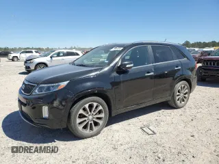 2014 Kia Sorento SX z VIN 5XYKW4A71EG434357, wystawiony jako Copart lot #49694855 z przebiegiem 127 163 mil mil oraz Szkoda całkowita • Salvage title. Historia ofert i sprzedaży dostępna na DreamBid. Obrazek 1.