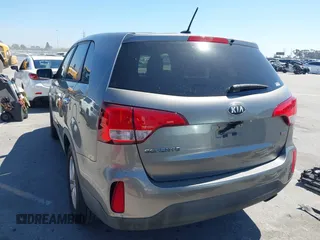 2014 Kia Sorento LX with VIN 5XYKT3A66EG489204, listed as a IAAI auction lot 41871926 with 138,566 mi miles. Bid and sale history available at carsss.com. Image 3.