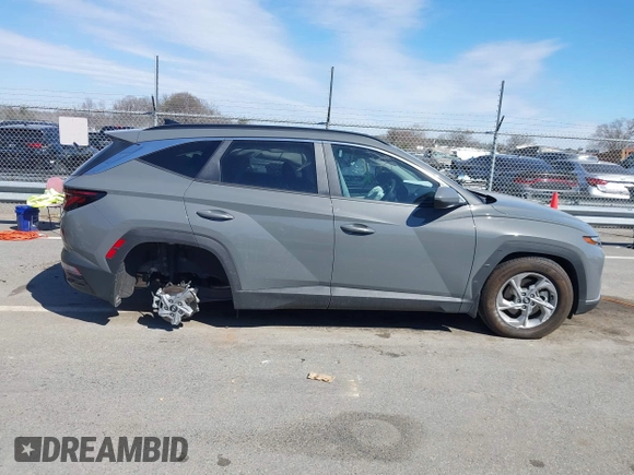 2024 Hyundai Tucson SEL with VIN 5NMJB3DE4RH368460, listed as a IAAI auction lot 41647122 with 10,987 mi miles and . Bid and sale history available at carsss.com. Image 14.