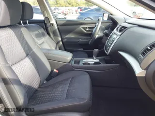 2016 Nissan Altima 2.5 SL with VIN 1N4AL3APXGC217689, listed as a IAAI auction lot 41492866 with 99,132 mi miles. Bid and sale history available at carsss.com. Image 5.