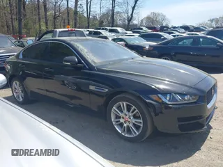 2018 Jaguar XE 25t Premium with VIN SAJAD4FX5JCP22618, listed as a IAAI auction lot 41910986 with 111,256 mi miles. Bid and sale history available at carsss.com. Image 13.