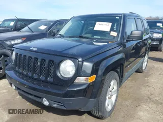 2011 Jeep Patriot Latitude z VIN 1J4NT1GB1BD171145, wystawiony jako IAAI lot #41867762 z przebiegiem 155 296 mil mil oraz . Historia ofert i sprzedaży dostępna na DreamBid. Obrazek 2.