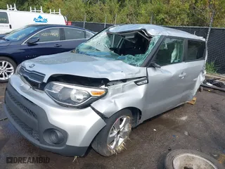 2019 Kia Soul with VIN KNDJN2A24K7018268, listed as a IAAI auction lot 40324198 with 84,432 mi miles. Bid and sale history available at carsss.com. Image 2.