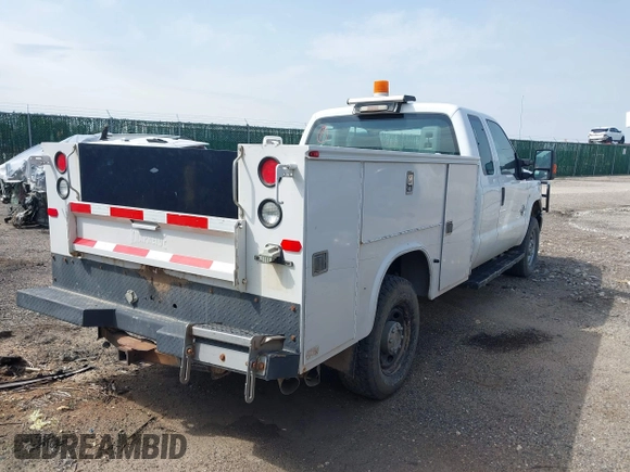 2014 Ford F-250 with VIN 1FD7X2BT1EEA74742, listed as a IAAI auction lot 41937930 with 268,877 mi miles and . Bid and sale history available at DreamBid. Image 4.
