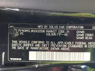 2017 Volvo S60 Dynamic with VIN YV140MTL8H2432506, listed as a IAAI auction lot 41699488 with 119,907 mi miles. Bid and sale history available at carsss.com. Image 9.