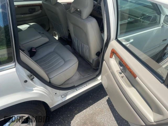 1998 Volvo S90 with VIN YV1KS9606W1129999, listed as a Copart auction lot 47872505 with 197,484 mi miles and Clean Title. Bid and sale history available at carsss.com. Image 6.