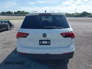 2024 Volkswagen Tiguan SE z VIN 3VV3B7AX3RM120298, wystawiony jako IAAI lot #41862454 z przebiegiem Nie podano mil oraz . Historia ofert i sprzedaży dostępna na DreamBid. Obrazek 16.