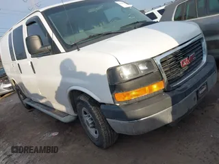 2016 GMC Savana Cargo Van with VIN 1GTW7AFF0G1903017, listed as a IAAI auction lot 41431579 with 232,985 mi miles. Bid and sale history available at carsss.com. Image 1.