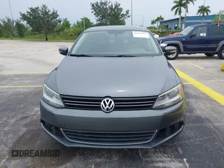 2013 Volkswagen Jetta SE with VIN 3VWDP7AJ7DM366924, listed as a IAAI auction lot 42436154 with 160,518 mi miles and . Bid and sale history available at DreamBid. Image 6.