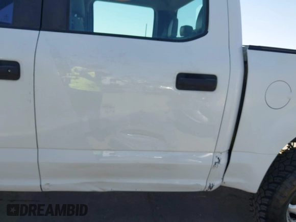 2016 Ford F-150 XLT with VIN 1FTEW1EF5GFA47782, listed as a IAAI auction lot 41870772 with 118,121 mi miles. Bid and sale history available at carsss.com. Image 6.