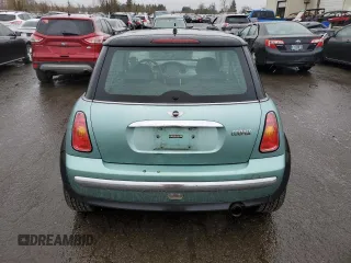 2002 MINI Hardtop with VIN WMWRC33482TC36332, listed as a Copart auction lot 42811115 with 203,708 mi miles and Salvage Title. Bid and sale history available at DreamBid. Image 6.