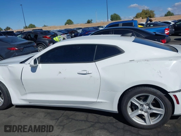 2016 Chevrolet Camaro 1LT with VIN 1G1FB1RX9G0188059, listed as a IAAI auction lot 41685623 with 101,254 mi miles. Bid and sale history available at carsss.com. Image 14.