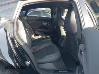 2024 Audi e-tron GT Prestige z VIN WAUEJBFW6R7002606, wystawiony jako IAAI lot #41797047 z przebiegiem 6 184 mil mil oraz . Historia ofert i sprzedaży dostępna na DreamBid. Obrazek 8.