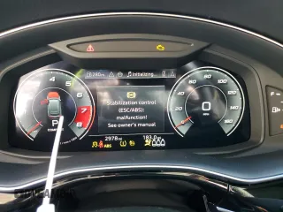2024 Audi SQ8 Premium Plus z VIN WA1AWBF18RD002531, wystawiony jako Copart lot #89172615 z przebiegiem 2 978 mil mil oraz Szkoda całkowita • Salvage title. Historia ofert i sprzedaży dostępna na DreamBid. Obrazek 9.