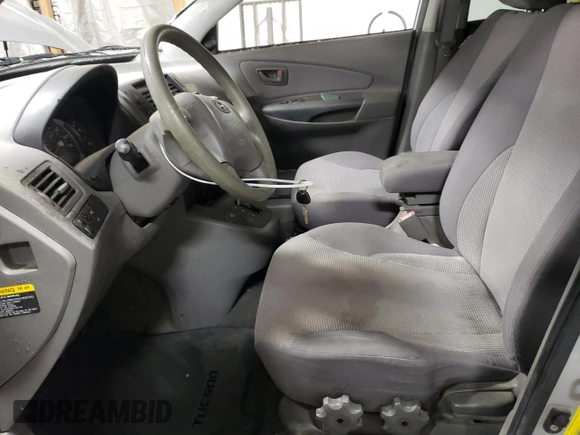 2008 Hyundai Tucson GLS with VIN KM8JM12B58U908862, listed as a Copart auction lot 76989094 with 193,033 mi miles and Salvage Title. Bid and sale history available at carsss.com. Image 7.