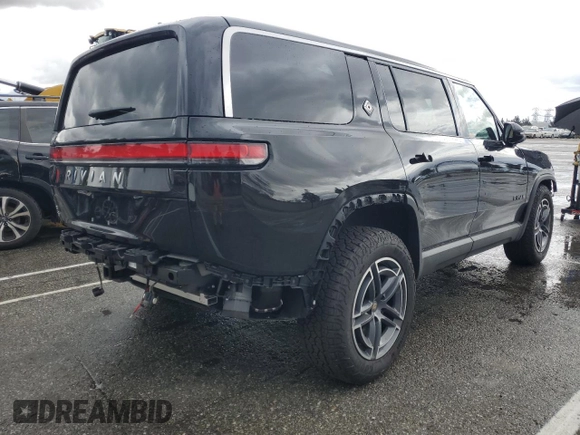 2025 Rivian R1S Adventure z VIN 7PDSGBBA2SN047518, wystawiony jako Copart lot #47992215 z przebiegiem 3836 mil mil oraz Szkody całkowita. Historia ofert i sprzedaży dostępna na DreamBid. Obrazek 3.