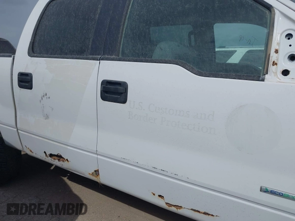 2014 Ford F-150 XL with VIN 1FTFW1ET4EKG52553, listed as a IAAI auction lot 42545917 with 113,497 mi miles and . Bid and sale history available at DreamBid. Image 13.