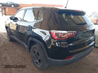 2018 Jeep Compass Sport с VIN 3C4NJCABXJT368260, выставлен на аукционе IAAI как лот 42507535 с пробегом 80 671 миль миль и . История ставок и продаж доступна на DreamBid. Изображение 3.