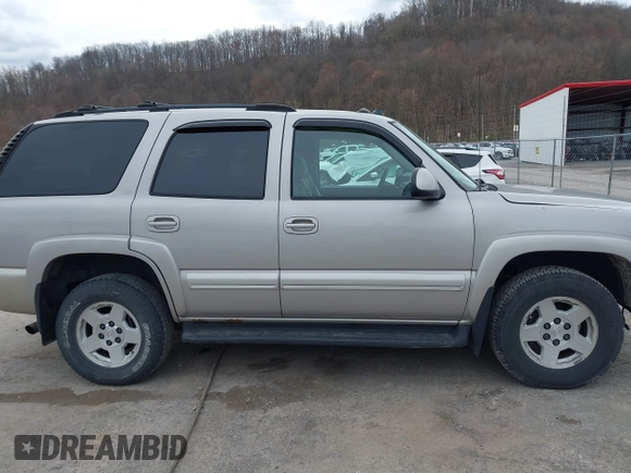 2004 Chevrolet Tahoe LS with VIN 1GNEK13Z74J181914, listed as a IAAI auction lot 41881310 with 213,223 mi miles. Bid and sale history available at carsss.com. Image 13.