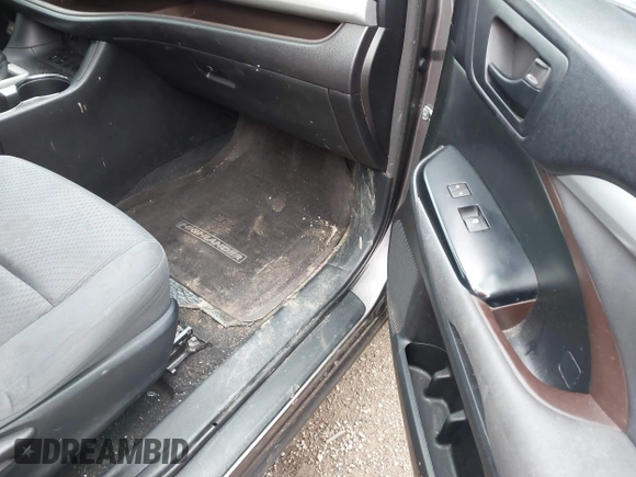 2014 Toyota Highlander LE z VIN 5TDZARFH8ES008504, wystawiony jako IAAI lot #41925955 z przebiegiem 198 292 mil mil oraz . Historia ofert i sprzedaży dostępna na DreamBid. Obrazek 5.
