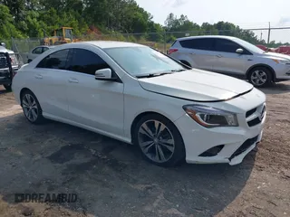 2014 Mercedes-Benz CLA 250 z VIN WDDSJ4EBXEN113882, wystawiony jako IAAI lot #42426754 z przebiegiem 121 138 mil mil oraz . Historia ofert i sprzedaży dostępna na DreamBid. Obrazek 1.