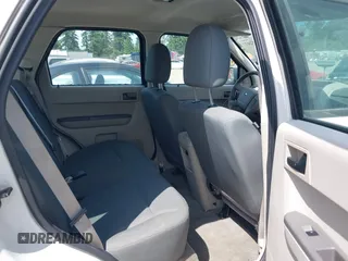 2010 Ford Escape XLS с VIN 1FMCU0C76AKB61657, выставлен на аукционе IAAI как лот 42489207 с пробегом 156 983 миль миль и . История ставок и продаж доступна на DreamBid. Изображение 8.
