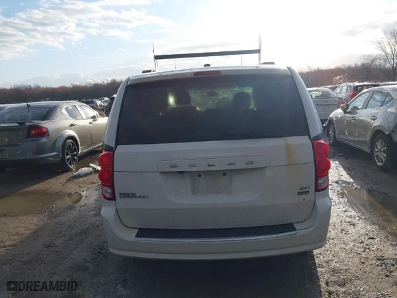2017 Dodge Grand Caravan SXT with VIN 2C4RDGCG2HR818425, listed as a IAAI auction lot 41837757 with 175,201 mi miles. Bid and sale history available at carsss.com. Image 16.
