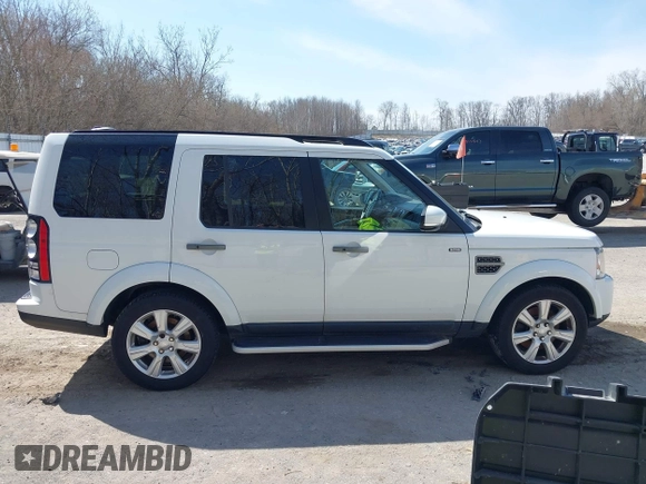 2016 Land Rover LR4 HSE с VIN SALAG2V6XGA778800, выставлен на аукционе IAAI как лот 42039649 с пробегом 126 486 миль миль и . История ставок и продаж доступна на DreamBid. Изображение 13.