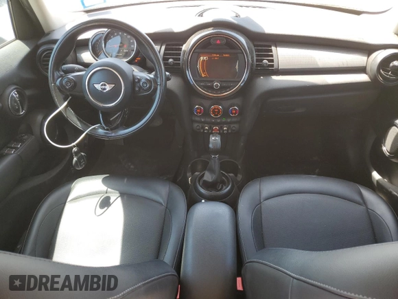 2017 MINI Hardtop 4 Door Cooper z VIN WMWXU1C59H2E18282, wystawiony jako Copart lot #51451895 z przebiegiem 118 919 mil mil oraz Szkoda całkowita • Salvage title. Historia ofert i sprzedaży dostępna na DreamBid. Obrazek 8.