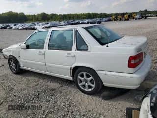 2000 Volvo S70 z VIN YV1LS61J2Y2667079, wystawiony jako Copart lot #69458774 z przebiegiem Nie podano mil oraz Szkody całkowita. Historia ofert i sprzedaży dostępna na DreamBid. Obrazek 2.