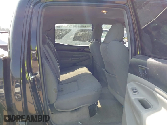 2011 Toyota Tacoma with VIN 3TMLU4EN4BM079699, listed as a IAAI auction lot 42446694 with 200,103 mi miles and . Bid and sale history available at DreamBid. Image 8.