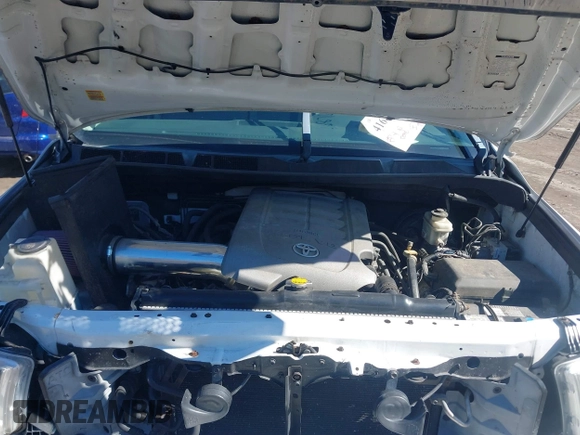 2010 Toyota Tundra 4WD Truck with VIN 5TFUM5F10AX015321, listed as a IAAI auction lot 41687601 with 117,939 mi miles. Bid and sale history available at carsss.com. Image 10.