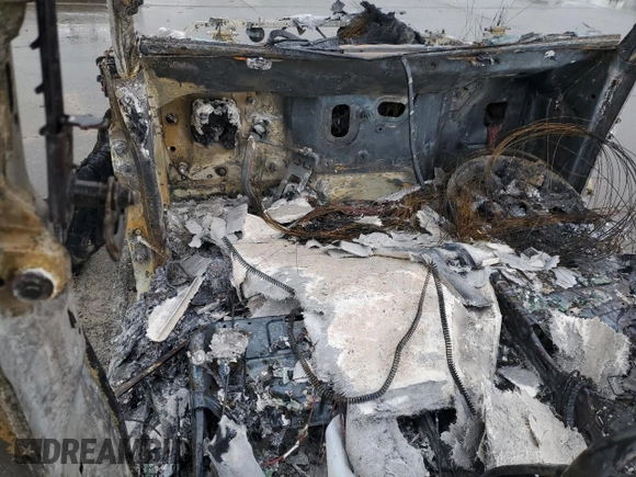 2024 Jeep Wrangler Willys с VIN 1C4RJXN6XRW310449, выставлен на аукционе Copart как лот 51261035 с пробегом Не указан миль и На запчасти • Non repairable. История ставок и продаж доступна на DreamBid. Изображение 8.