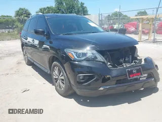2018 Nissan Pathfinder S z VIN 5N1DR2MN5JC607189, wystawiony jako IAAI lot #42146643 z przebiegiem 115 704 mil mil oraz . Historia ofert i sprzedaży dostępna na DreamBid. Obrazek 1.