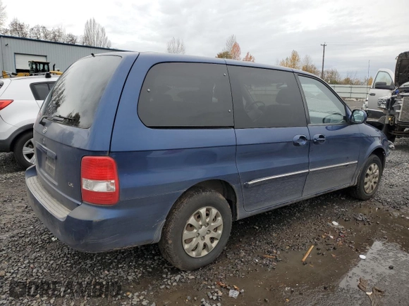 2004 Kia Sedona LX with VIN KNDUP131946505075, listed as a Copart auction lot 81686734 with 108,111 mi miles and Salvage Title. Bid and sale history available at carsss.com. Image 3.