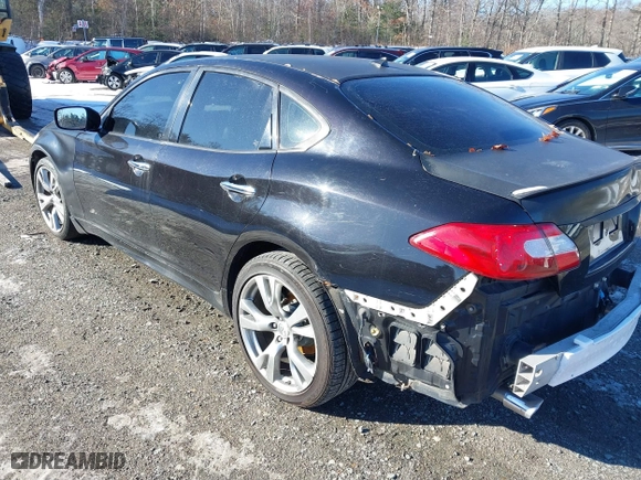 2012 Infiniti M37 with VIN JN1BY1AP7CM330060, listed as a IAAI auction lot 41413311 with 213,104 mi miles. Bid and sale history available at carsss.com. Image 3.