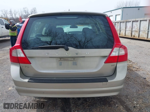 2008 Volvo V70 with VIN YV1BW982681048362, listed as a IAAI auction lot 41937692 with 233,469 mi miles and . Bid and sale history available at DreamBid. Image 16.