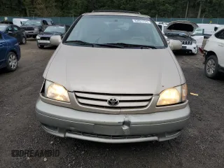 2002 Toyota Sienna LE with VIN 4T3ZF13C92U474786, listed as a Copart auction lot 83051724 with 195,429 mi miles and Salvage Title. Bid and sale history available at carsss.com. Image 5.