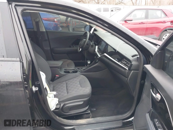 2022 Kia Niro LXS with VIN KNDCB3LC8N5549678, listed as a IAAI auction lot 41528469 with 46,989 mi miles. Bid and sale history available at carsss.com. Image 5.