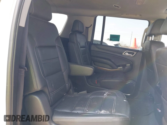 2019 GMC Yukon XL Denali with VIN 1GKS1HKJ8KR378385, listed as a IAAI auction lot 41580041 with 115,481 mi miles. Bid and sale history available at carsss.com. Image 8.