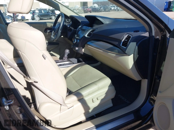 2017 Acura RDX w/Technology Pkg with VIN 5J8TB3H5XHL001791, listed as a IAAI auction lot 41332900 with 120,808 mi miles. Bid and sale history available at carsss.com. Image 5.