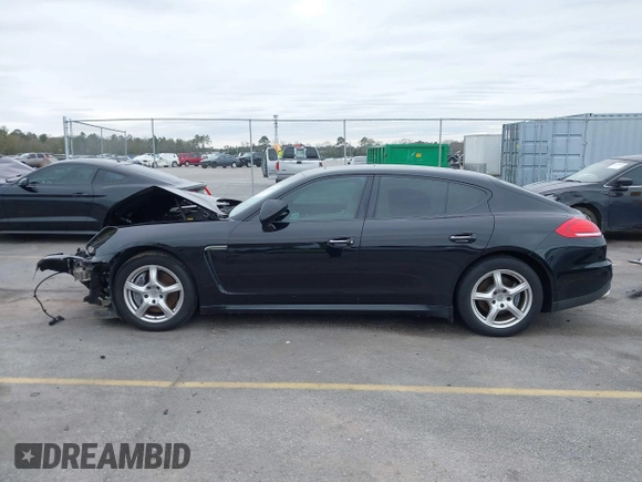 2015 Porsche Panamera 4 с VIN WP0AA2A70FL002802, выставлен на аукционе IAAI как лот 41303802 с пробегом 58 496 миль миль и . История ставок и продаж доступна на DreamBid. Изображение 14.