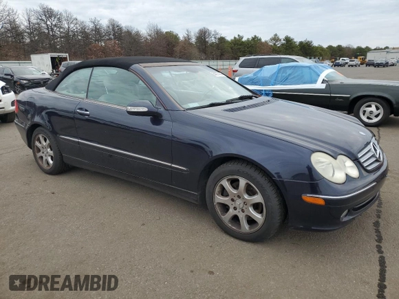 2004 Mercedes-Benz CLK 320 z VIN WDBTK65G44T033117, wystawiony jako Copart lot #84077464 z przebiegiem 92 488 mil mil oraz Tytuł czysty. Historia ofert i sprzedaży dostępna na DreamBid. Obrazek 4.