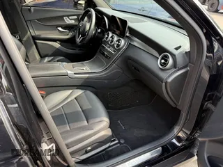 2020 Mercedes-Benz GLC 300 with VIN W1N0G8EB8LF763463, listed as a IAAI auction lot 42889449 with 44,937 mi miles and . Bid and sale history available at DreamBid. Image 5.