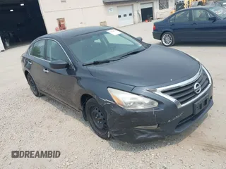 2015 Nissan Altima 2.5 z VIN 1N4AL3AP8FN307491, wystawiony jako IAAI lot #42420571 z przebiegiem 181 000 mil mil oraz . Historia ofert i sprzedaży dostępna na DreamBid. Obrazek 1.