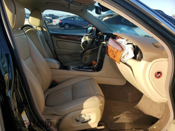 2008 Jaguar XJ Vanden Plas with VIN SAJWA82B68SH22954, listed as a Copart auction lot 43854125 with 0 mi miles and Salvage Title. Bid and sale history available at carsss.com. Image 7.